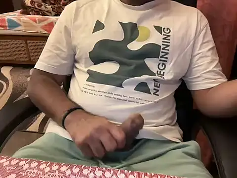 Snapshot of BobgaBonga chatting on 11-16-25, 07:08 BobgaBonga online show from 11-16-25, 07:08