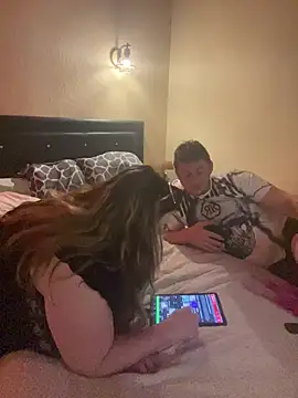 Snapshot of lesptilou chatting on 02-19-26, 09:33 lesptilou online show from 02-19-26, 09:33