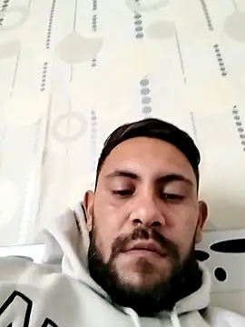 Snapshot of couplebest1 chatting on 09-12-25, 08:14 couplebest1 online show from 09-12-25, 08:14