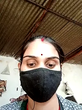 Snapshot of Nishaa_ji chatting on 11-16-25, 08:20 Nishaa ji online show from 11-16-25, 08:20