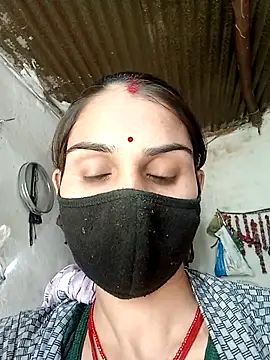 Snapshot of Nishaa_ji chatting on 12-05-25, 08:12 Nishaa ji online show from 12-05-25, 08:12