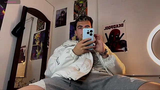 Snapshot of liamty_luxor chatting on 10-09-25, 02:20 liamty luxor online show from 10-09-25, 02:20