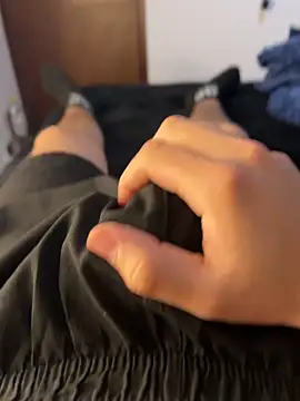 Snapshot of liamty_luxor chatting on 10-28-25, 02:48 liamty luxor online show from 10-28-25, 02:48