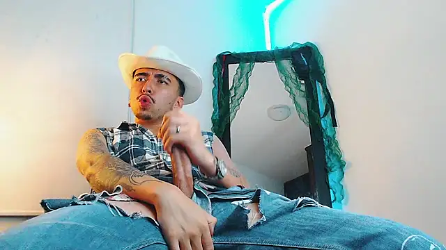 liamty luxor online show from 12-16-25, 04:39