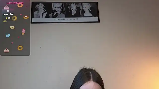 Angeel Kate online show from 09-28-25, 05:35