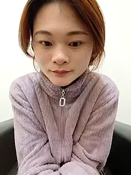 Snapshot of Xxq-20 chatting on 11-23-25, 12:16 Xxq-20 online show from 11-23-25, 12:16