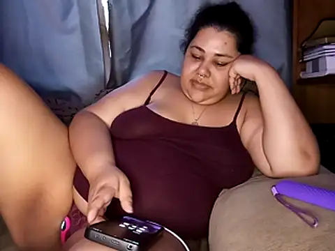 xlatinastar online show from 12-03-25, 03:43