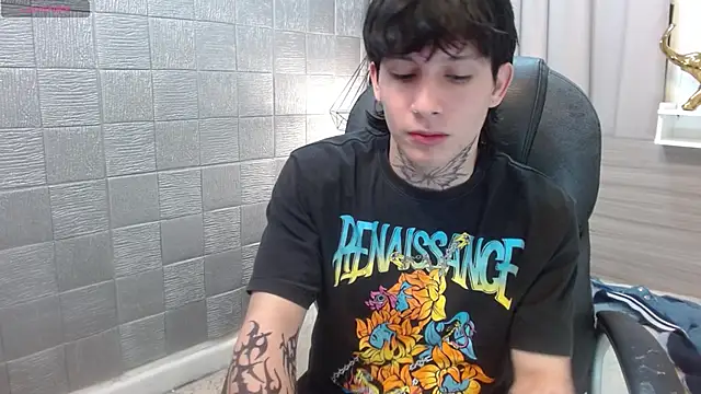 Iantwink18 online show from 11-20-25, 03:23