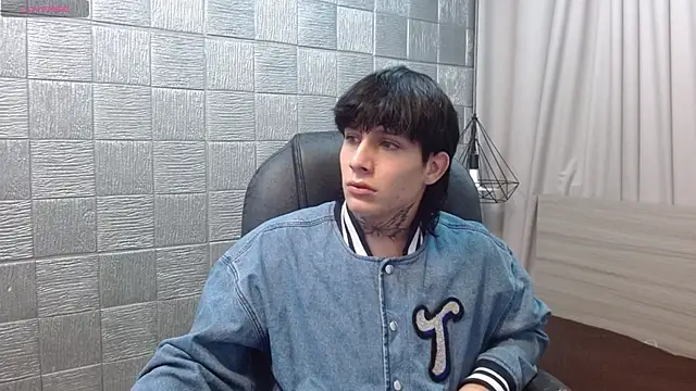 Iantwink18 online show from 12-04-25, 12:42