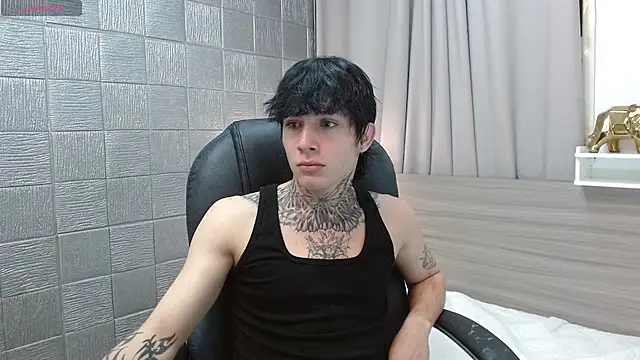 Iantwink18 online show from 02-10-26, 04:11