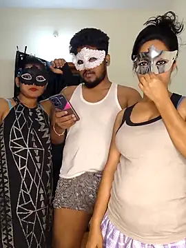 Family02 online show from 09-27-25, 04:34