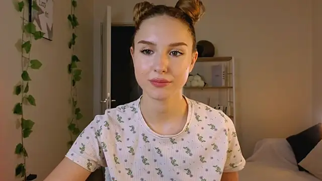 Snapshot of Vegas_V chatting on 09-11-25, 03:23 Vegas V online show from 09-11-25, 03:23