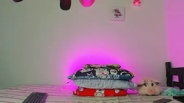 lustlunna online show from 10-14-25, 02:12