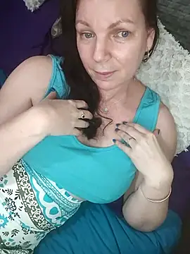 Snapshot of aussiepeaches chatting on 09-17-25, 12:29 aussiepeaches online show from 09-17-25, 12:29