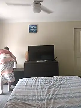 Snapshot of aussiepeaches chatting on 09-22-25, 12:23 aussiepeaches online show from 09-22-25, 12:23