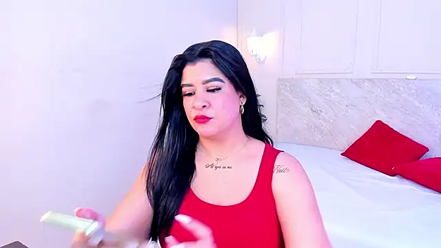 Snapshot of TianaGlow26 chatting on 11-09-25, 07:34 TianaGlow26 online show from 11-09-25, 07:34