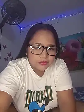 Snapshot of Angelly_ricura chatting on 05-20-26, 04:35 Angelly ricura online show from 05-20-26, 04:35