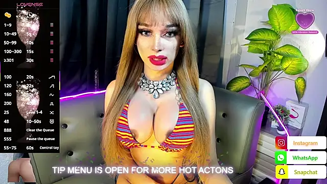 Snapshot of MISTRESSMonica_xxx chatting on 07-11-26, 07:49 MISTRESSMonica xxx online show from 07-11-26, 07:49