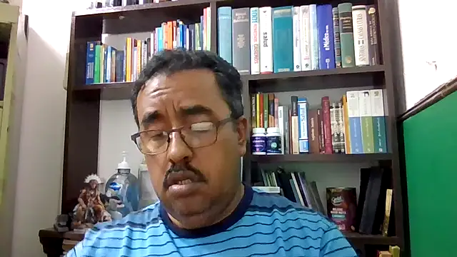 Snapshot of HomHot47 chatting on 10-18-25, 02:14 HomHot47 online show from 10-18-25, 02:14