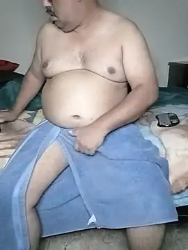 Snapshot of HomHot47 chatting on 11-12-25, 05:52 HomHot47 online show from 11-12-25, 05:52