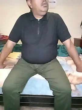 Snapshot of HomHot47 chatting on 11-25-25, 04:34 HomHot47 online show from 11-25-25, 04:34