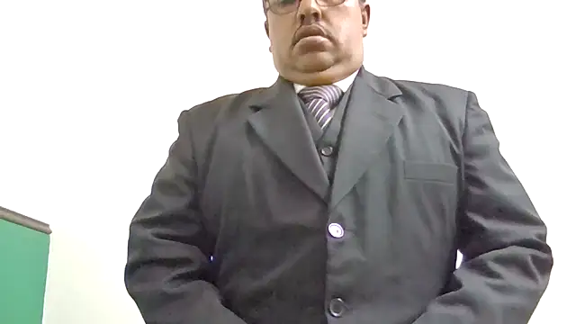 Snapshot of HomHot47 chatting on 11-27-25, 10:01 HomHot47 online show from 11-27-25, 10:01