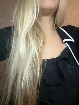 Snapshot of Nikihot__ chatting on 10-09-25, 10:46 Nikihot online show from 10-09-25, 10:46