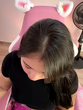 Snapshot of Angeldusttt chatting on 10-22-25, 05:13 Angeldusttt online show from 10-22-25, 05:13