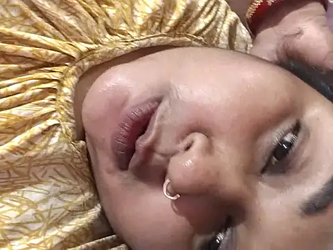 Snapshot of hotbhabhi011 chatting on 09-26-25, 05:06 hotbhabhi011 online show from 09-26-25, 05:06