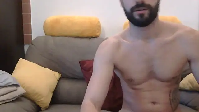 Amicisegreti online show from 11-20-25, 06:35