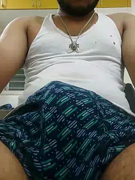 Snapshot of mommylover5 chatting on 09-10-25, 03:45 mommylover5 online show from 09-10-25, 03:45