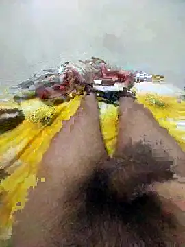 Snapshot of mommylover5 chatting on 11-01-25, 01:46 mommylover5 online show from 11-01-25, 01:46