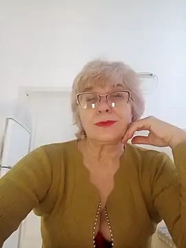 52MiaLove02 online show from 01-13-26, 05:57