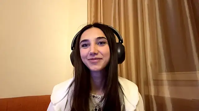 LinaMour online show from 09-28-25, 11:10