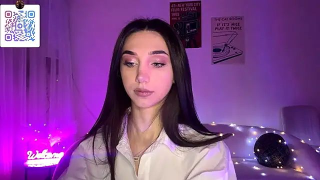 LinaMour online show from 03-31-26, 10:21