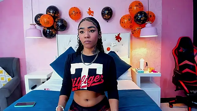 SkylerBloomm online show from 10-22-25, 03:07