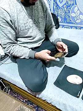 yazinyazin1 online show from 03-05-26, 09:33