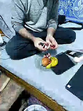 yazinyazin1 online show from 03-06-26, 08:38