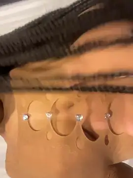 Snapshot of Idonotcherishu chatting on 11-17-25, 10:21 Idonotcherishu online show from 11-17-25, 10:21