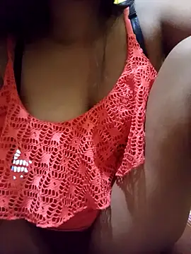 Snapshot of UrSweetAsianLady_02 chatting on 10-06-25, 04:59 UrSweetAsianLady 02 online show from 10-06-25, 04:59