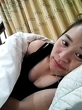 Snapshot of tuyetnhi-00 chatting on 11-02-25, 04:15 tuyetnhi-00 online show from 11-02-25, 04:15