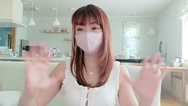 Snapshot of SUZU_1201 chatting on 04-30-26, 12:39 SUZU 1201 online show from 04-30-26, 12:39