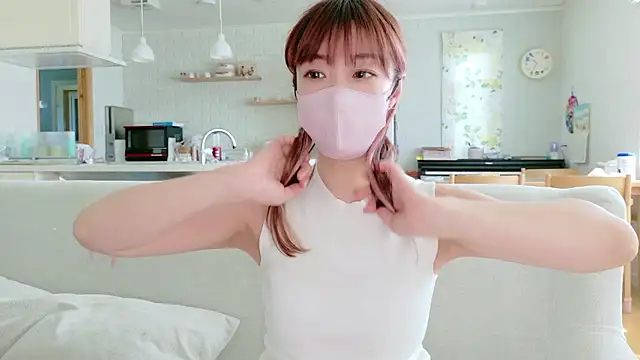 Snapshot of SUZU_1201 chatting on 05-14-26, 01:34 SUZU 1201 online show from 05-14-26, 01:34