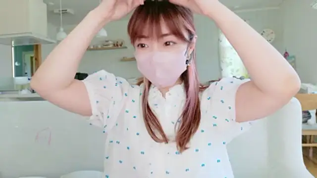 Snapshot of SUZU_1201 chatting on 05-25-26, 04:07 SUZU 1201 online show from 05-25-26, 04:07