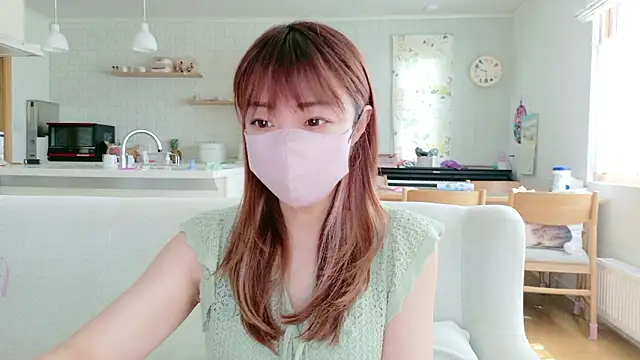 Snapshot of SUZU_1201 chatting on 05-27-26, 12:29 SUZU 1201 online show from 05-27-26, 12:29