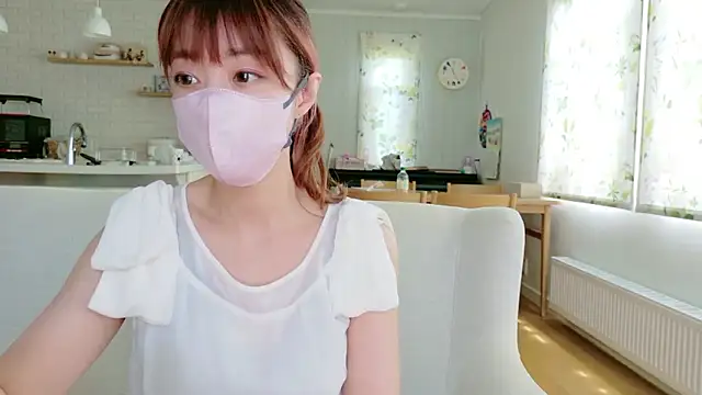 Snapshot of SUZU_1201 chatting on 06-18-26, 02:23 SUZU 1201 online show from 06-18-26, 02:23