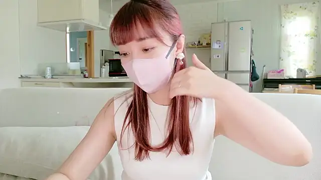 Snapshot of SUZU_1201 chatting on 07-02-26, 12:54 SUZU 1201 online show from 07-02-26, 12:54