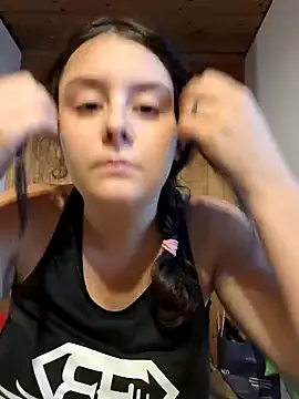 YoungLiisaxx online show from 09-25-25, 04:11