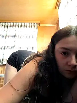 YoungLiisaxx online show from 11-06-25, 02:51