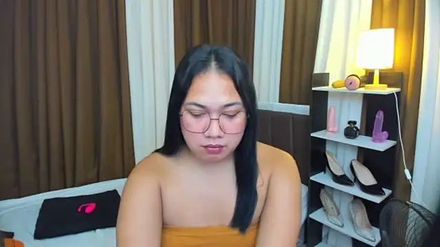 TsUncutKaren online show from 10-11-25, 05:17